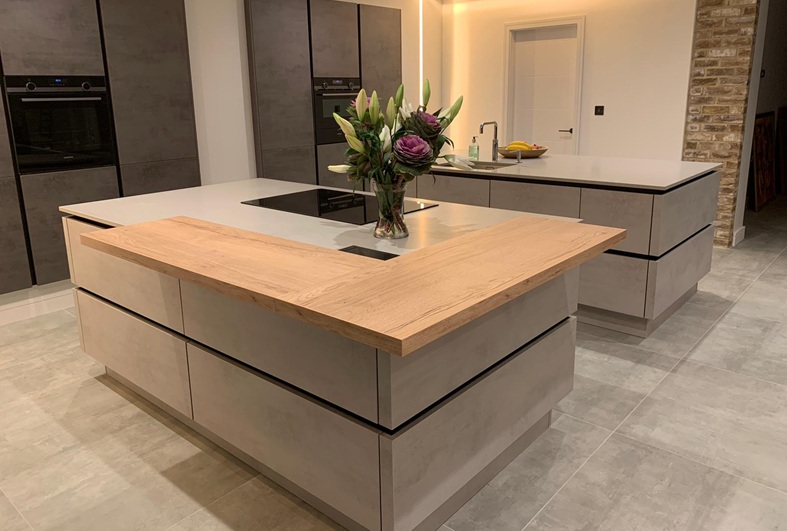 Ryka - Transform Slider 6 (787 x 530)