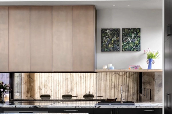 Antique_Bronze_Mirror_Splashbacks