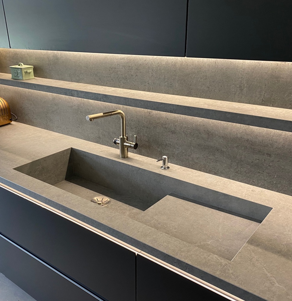 Ryka_-_Homepage_Transform_Slider_4_Image